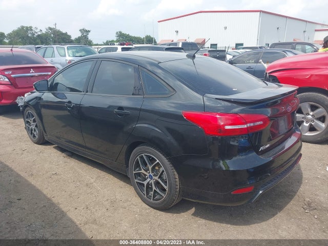 Ford FOCUS SE 2015 1FADP3F24FL361266 Image 3