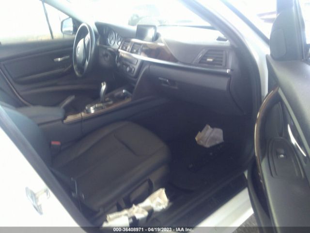 WBA3B1G57FNT05583 BMW 3 Series 320i