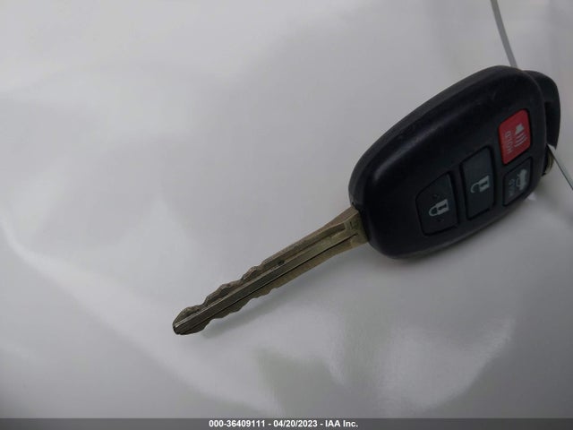 Toyota Corolla L/le/s/s Plus/le Plus 2015 5YFBURHE8FP265023 Image 3