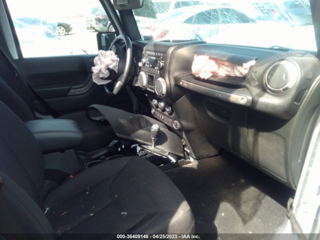 1C4AJWAGXFL541158 Jeep Wrangler Sport