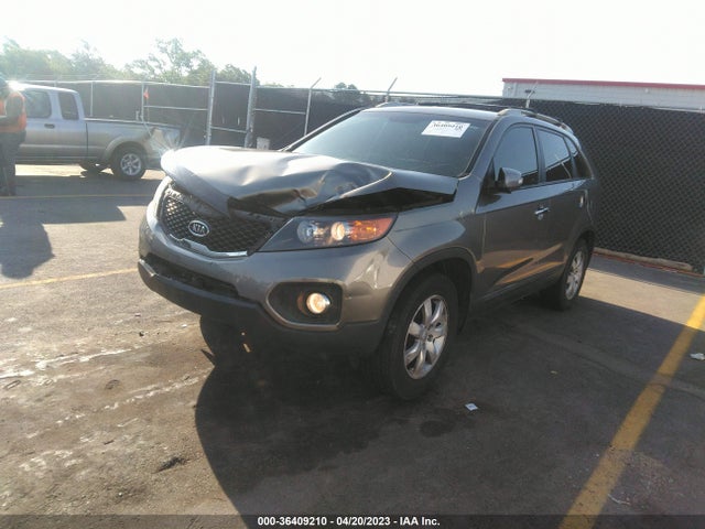 2012 KIA SORENTO LX VIN: 5XYKT3A65CG295034