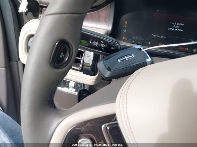 2023 Lincoln Aviator, VIN: 5LM5J7XC6PGL11941