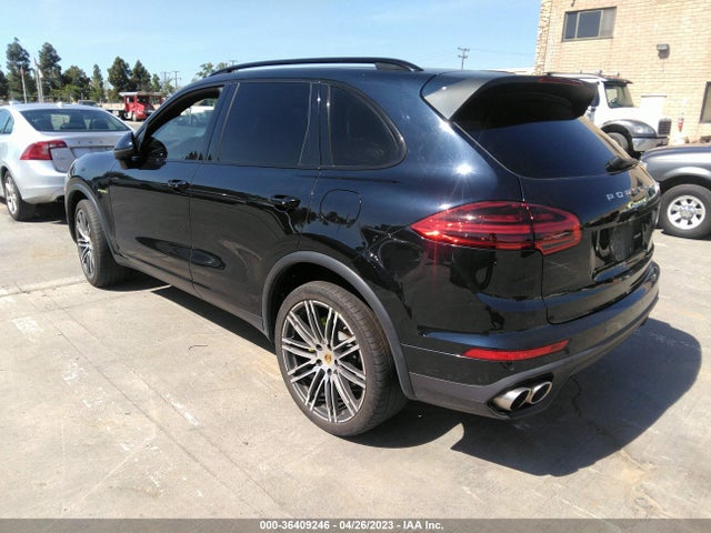 2015 Porsche Cayenne, VIN: WP1AE2A23FLA53332