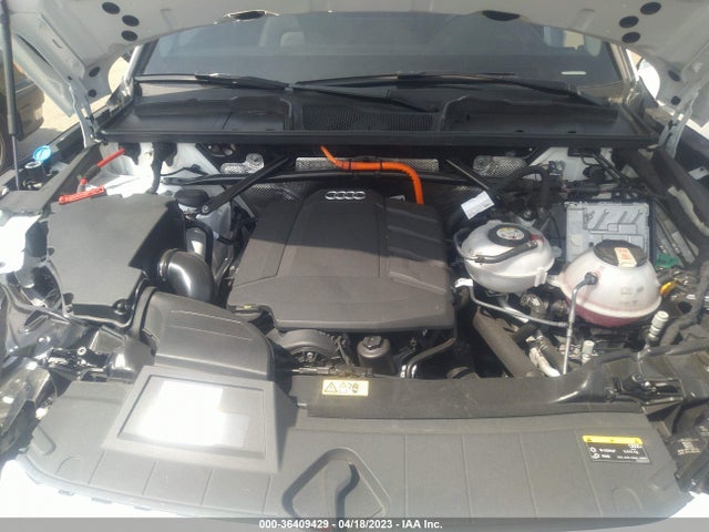 2021 Audi Q5, VIN: WA1E2AFY0M2048735