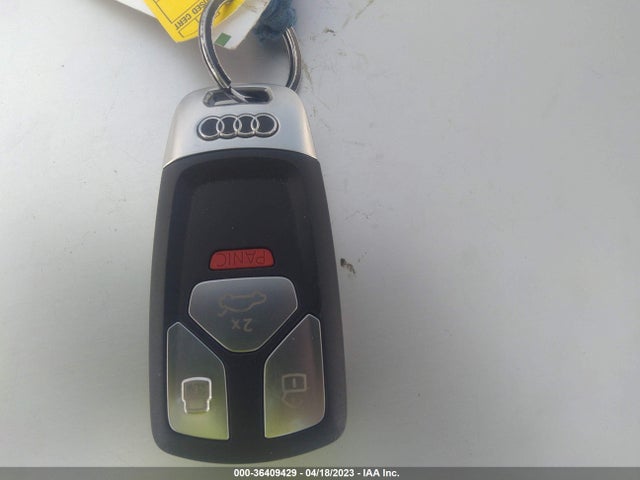 2021 Audi Q5, VIN: WA1E2AFY0M2048735