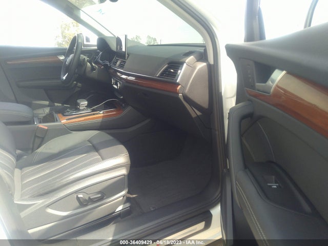 2021 Audi Q5, VIN: WA1E2AFY0M2048735