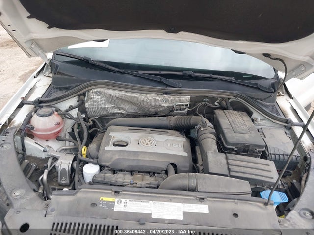 WVGAV7AX9HK043547 Volkswagen TIGUAN