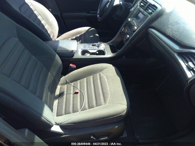 3FA6P0LUXHR135959 Ford Fusion Hybrid Se