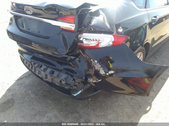 3FA6P0LUXHR135959 Ford Fusion Hybrid Se