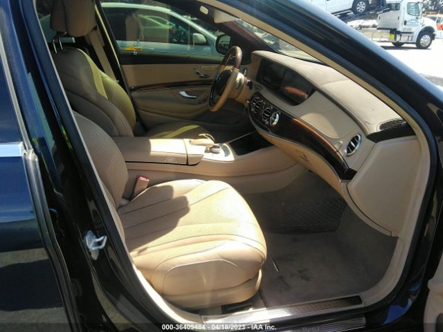 WDDUG8FB8EA058336 Mercedes-Benz S-class S 550