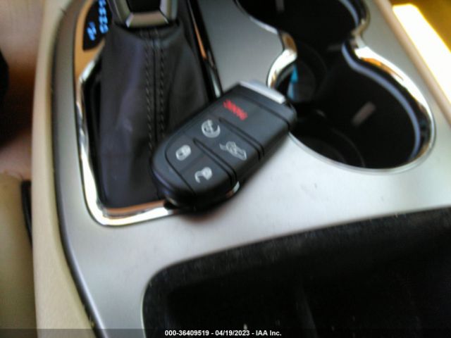 1C4RJECG6KC835595 Jeep Grand Cherokee Overland