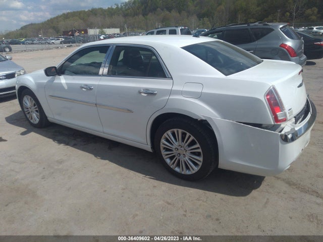 2C3CCAKG2EH381300 Chrysler 300 300c