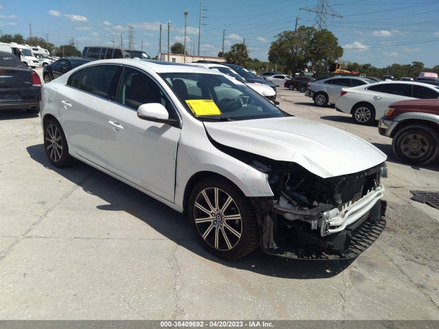 2016 Volvo S60, VIN: LYV402FK8GB108739