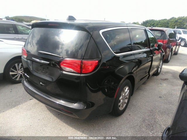 2C4RC1CG7NR218981 Chrysler Voyager Lx