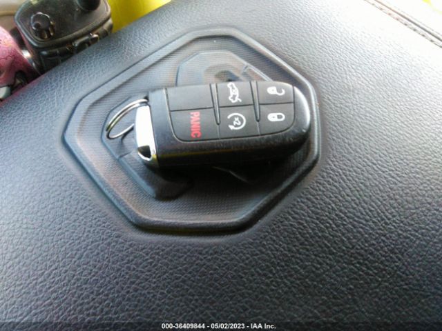 2C3CDXJG8HH516088 Dodge Charger Sxt