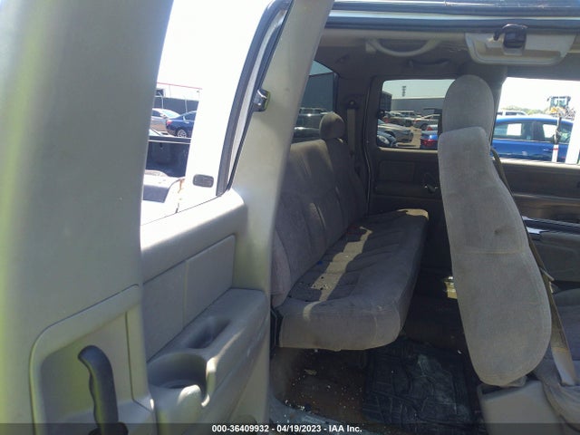 2000 CHEVROLET SILVERADO 2500 LS VIN: 1GCGC29U1YE415558