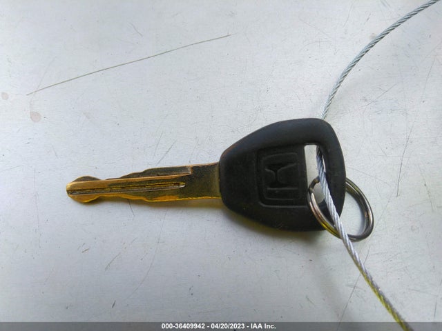 2002 HONDA ACCORD SDN EX W/LEATHER VIN: 1HGCG16562A044164