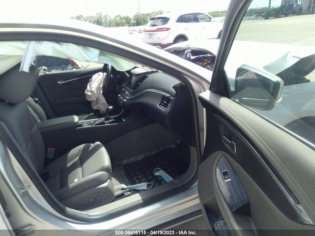 Chevrolet IMPALA LT 2018 2G1105S39J9147796 Image 5