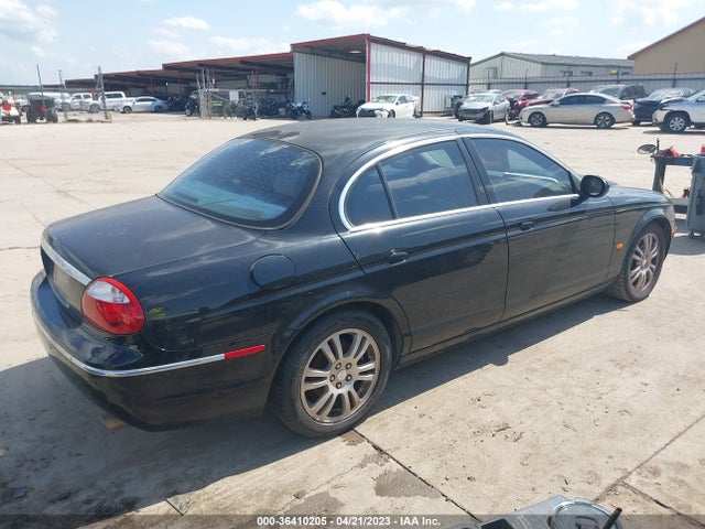 2005 JAGUAR S-TYPE 4.2 R VIN: SAJXA03V651N13615