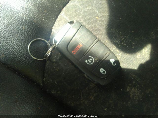 3C4NJDBB5JT320993 Jeep Compass Altitude