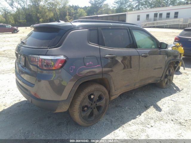 3C4NJDBB5JT320993 Jeep Compass Altitude
