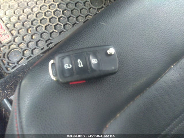3VW4T7AJ7GM336046 Volkswagen Jetta Sedan 2.0t Gli Se