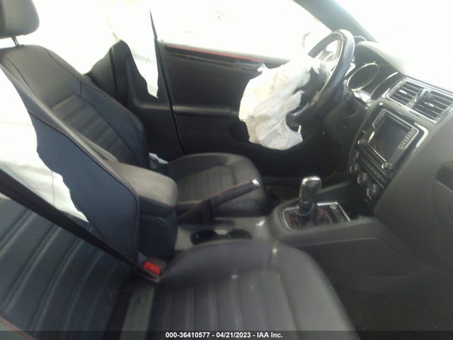 3VW4T7AJ7GM336046 Volkswagen Jetta Sedan 2.0t Gli Se