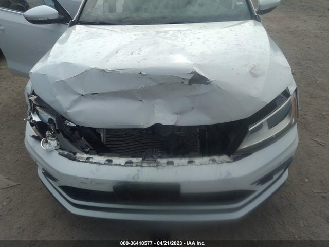 3VW4T7AJ7GM336046 Volkswagen Jetta Sedan 2.0t Gli Se