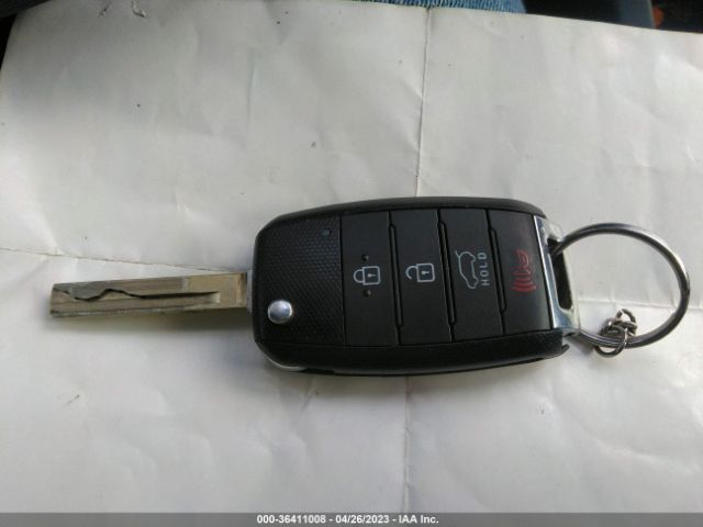 5XYPGDA35HG289120 KIA SORENTO LX