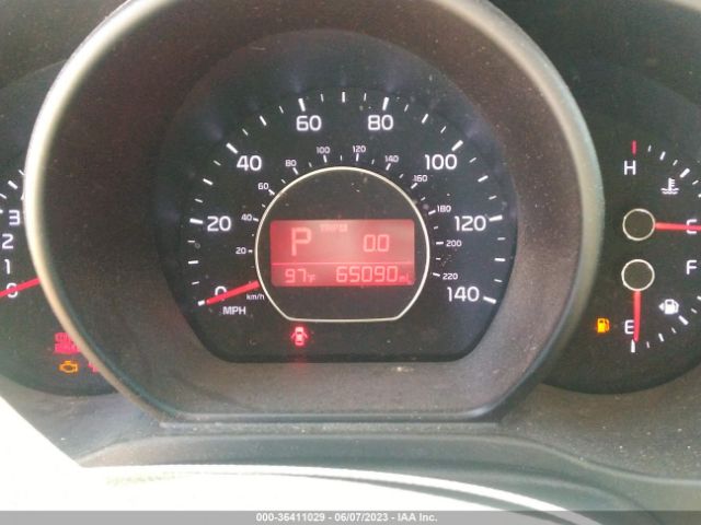 KNDJX3A50E7048379 KIA Soul !