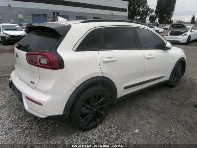 KNDCC3LCXK5233580 KIA Niro S Touring