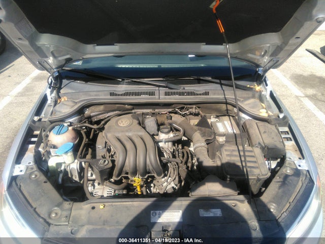 3VW2K7AJ4EM320667 Volkswagen Jetta Sedan S