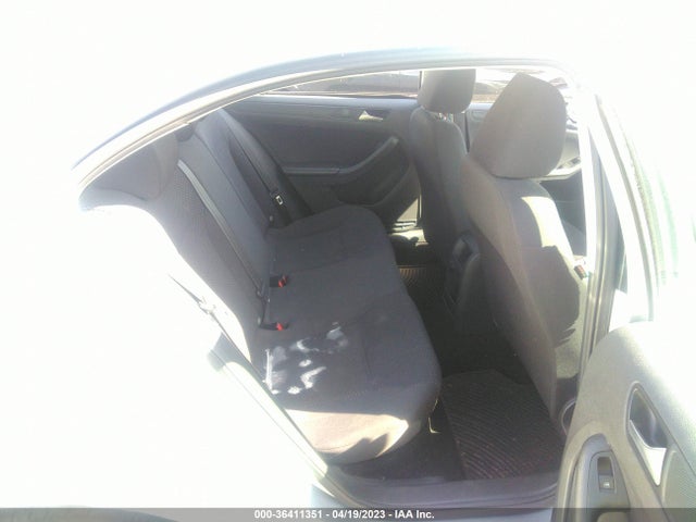 3VW2K7AJ4EM320667 Volkswagen Jetta Sedan S