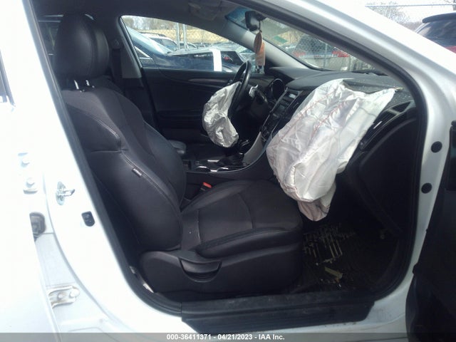 2014 HYUNDAI SONATA SE VIN: 5NPEC4AC6EH922473