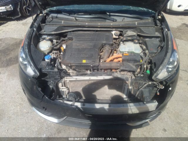 KNDCB3LC1H5087503 KIA NIRO LX