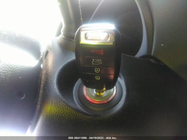 KNDJP3A50J7541957 KIA SOUL +