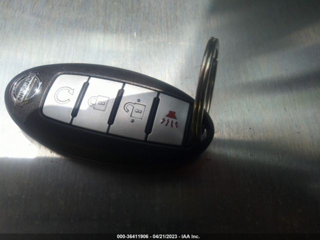 5N1AT2MT1HC745275 Nissan ROGUE SV