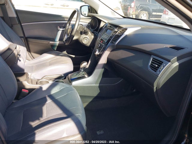 2013 HYUNDAI ELANTRA GT W/BLUE INT VIN: KMHD35LE7DU069680