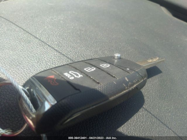 5XXGT4L38KG324690 KIA Optima Lx