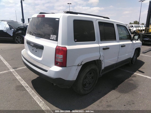 1C4NJPBA2GD562132 Jeep Patriot Sport
