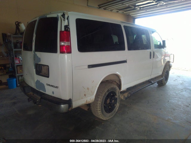Chevrolet Express Passenger Lt 2017 1GAZGMFG3H1267596 Image 6