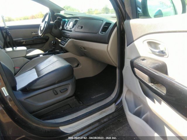 KNDMC5C10F6023052 KIA SEDONA EX