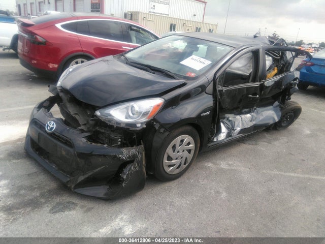 Toyota Prius C One/two/three/four 2016 JTDKDTB35G1130527 Image 2
