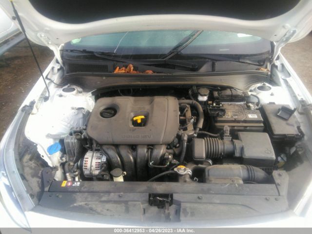 3KPF24AD4ME306791 KIA Forte Lxs