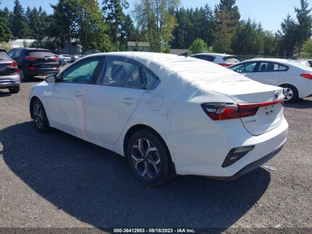 3KPF24AD4ME306791 KIA Forte Lxs