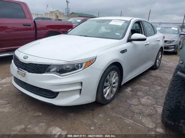 KIA Optima Lx 2017 5XXGT4L39HG134065 Image 2