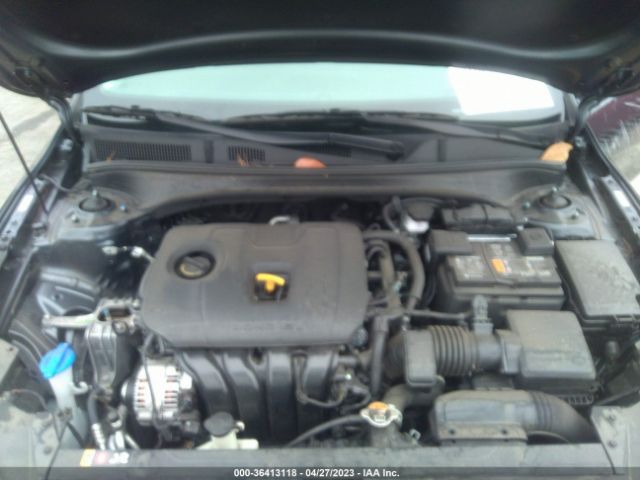3KPF24AD0ME405995 KIA Forte Lxs