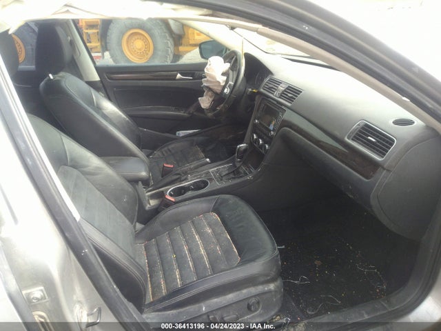 1VWCN7A35EC018223 Volkswagen Passat Tdi Sel Premium