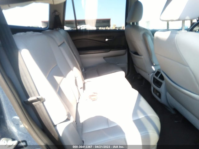 2018 HONDA PILOT TOURING VIN: 5FNYF5H90JB004327