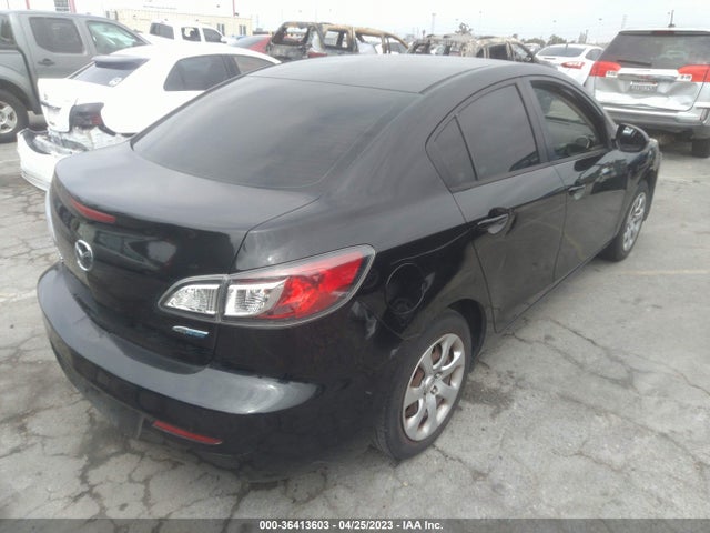 2013 MAZDA MAZDA3 I SPORT VIN: JM1BL1U81D1701703